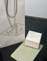 photo de Van Cleef & Arpels Pendentif Alhambra Or jaune 750/1000, Cornaline