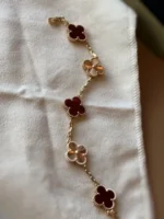 photo de VAN CLEEF & ARPELS Vintage Alhambra Cornaline 5 motifs