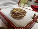 photo de Bague en Or Trinity Diamond de Cartier 100 % Authentique