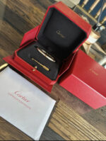 Cartier Love Or jaune 750/1000 (Moyen Modèle, Pavé) 237 Diamants – Taille 17