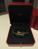 Cartier Juste un Clou or jaune (Modèle Classique) Diamants – Taille 18 – Image 2