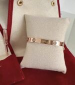 Cartier Love Or Rose 750/1000 (Modèle Classique) 4 diamants – Taille 17 – Image 2