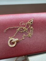 CARTIER PENDENTIF LOVE PAVÉ OR ROSE SERTI DE 48 DIAMANTS 38 ET 41 CM – Image 5