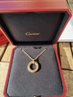 CARTIER PENDENTIF TRINITY SEPT RANGS DIAMANTS SERTI DE 11 DIAMANTS – Image 3