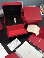 Montre Panthère De Cartier (Petit Modèle) – 30.3 mm x 22.0 mm